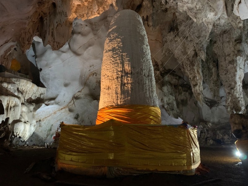 Mae-On-Cave-5