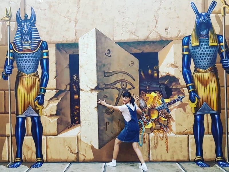 Art in Paradise 3