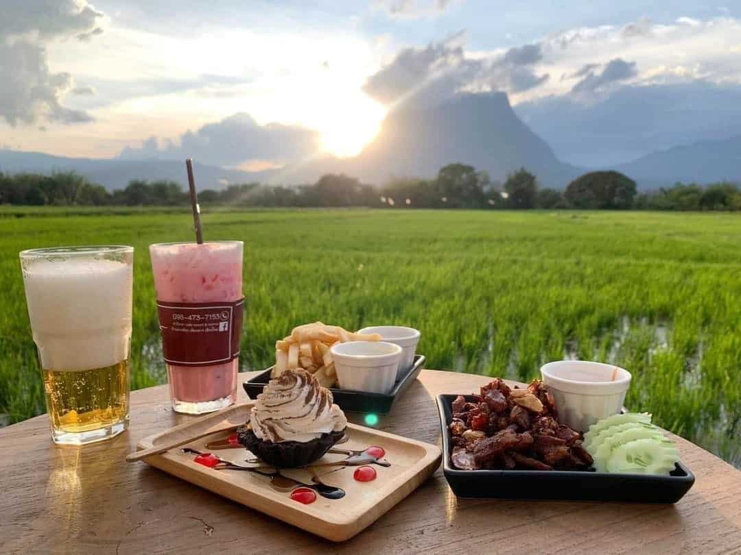 KhamPunna Cafe 4