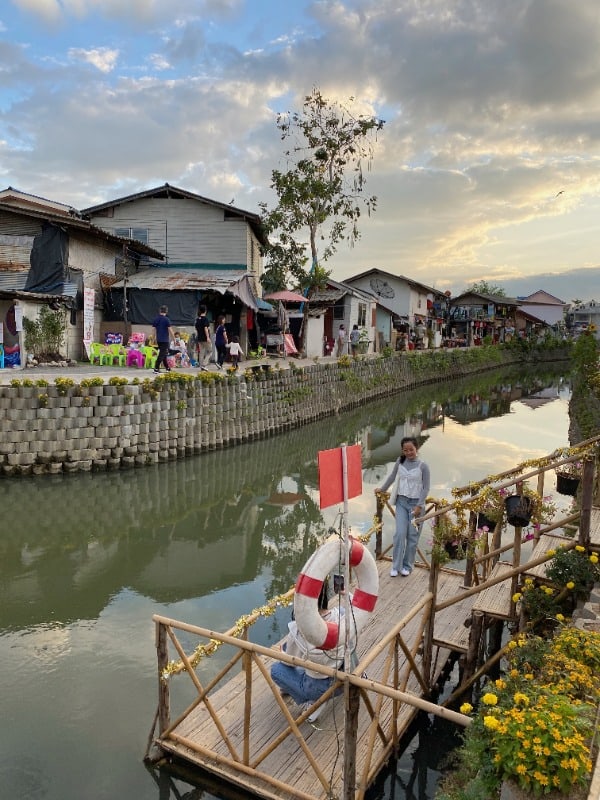 Khlong Mae Kha 13