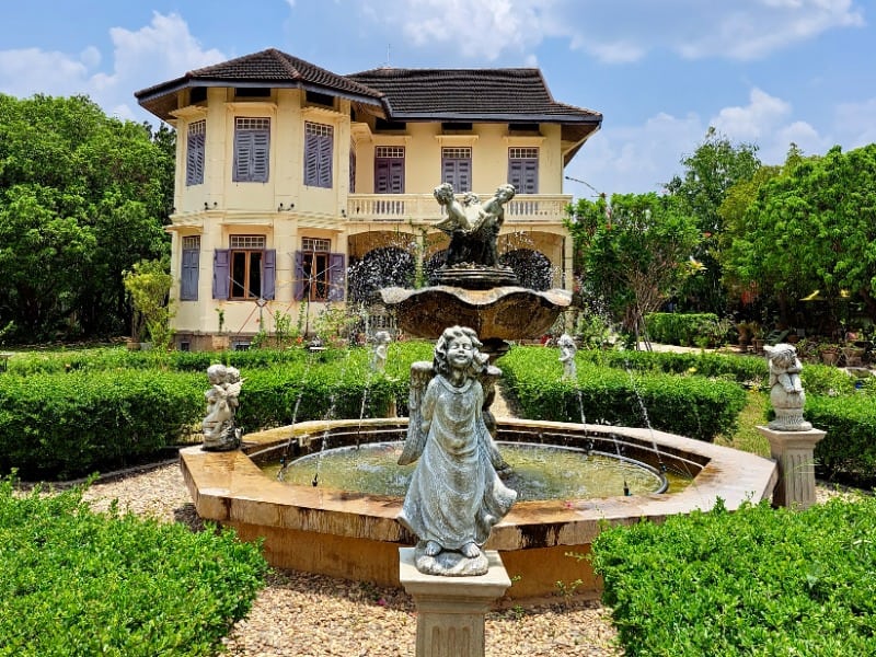 Baan Phraya Suren by Madame Musur 1