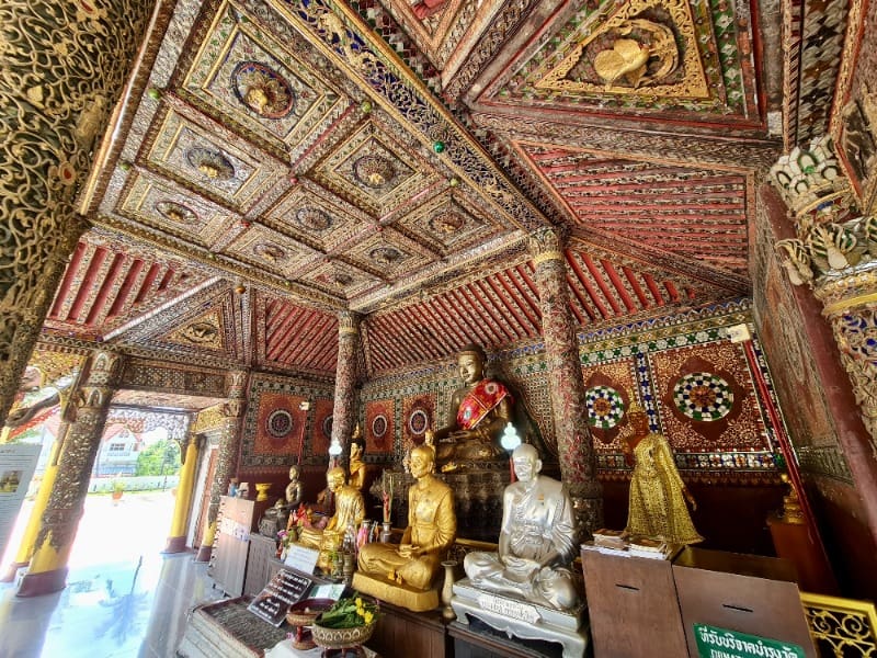 Wat Kaew Don Tao Suchadaram 2