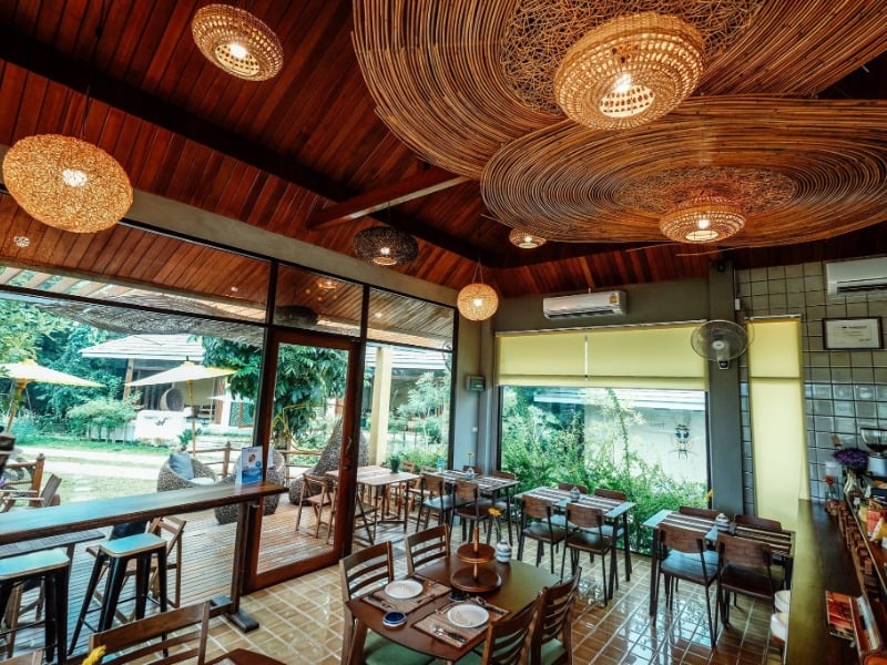 Chapulin Food & Cafe 5