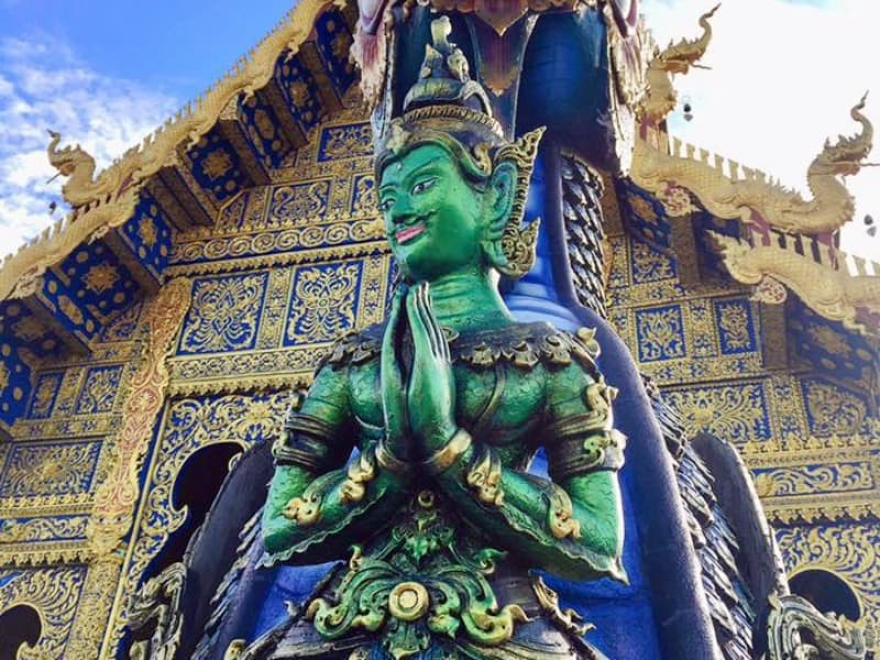 Chiang Rai Blue Temple 11