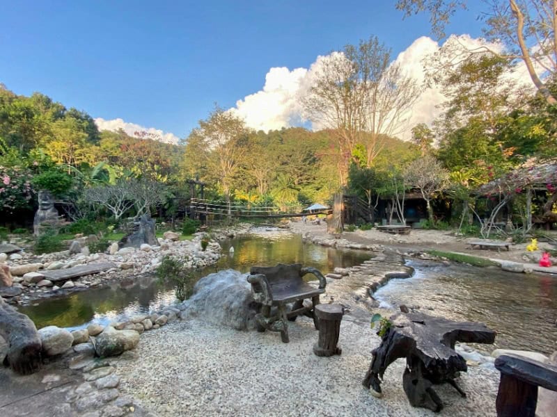 Tharnthong Lodges 3