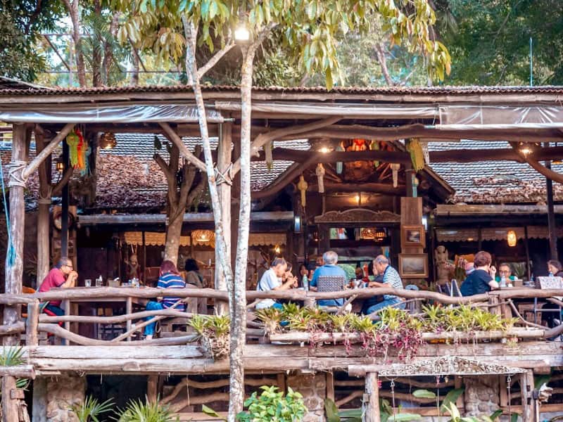 Tharnthong Lodges 4