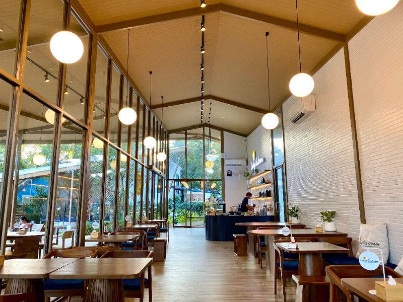 Living The Dream Cafe & Playground 4