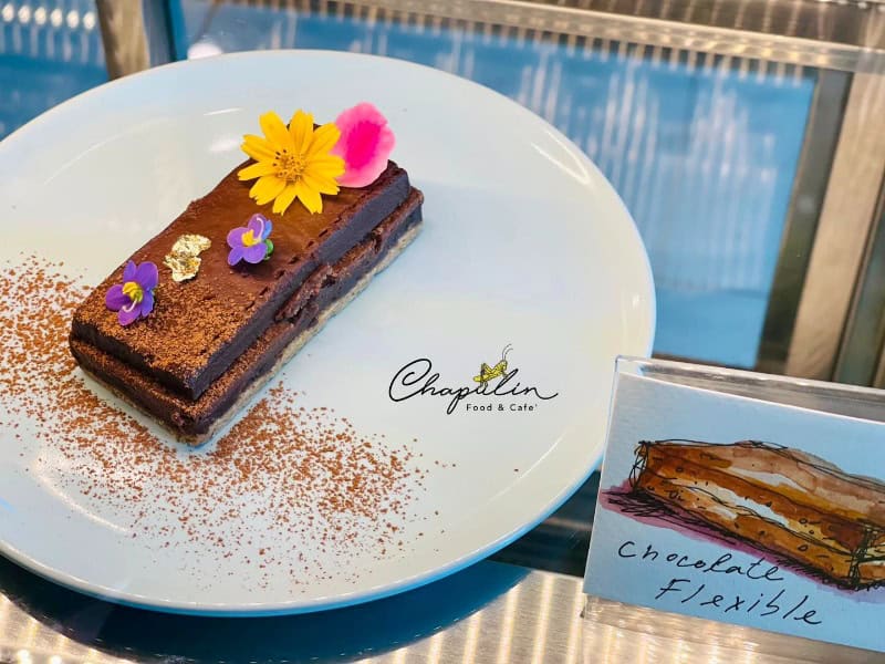 Chapulin Food & Cafe 6