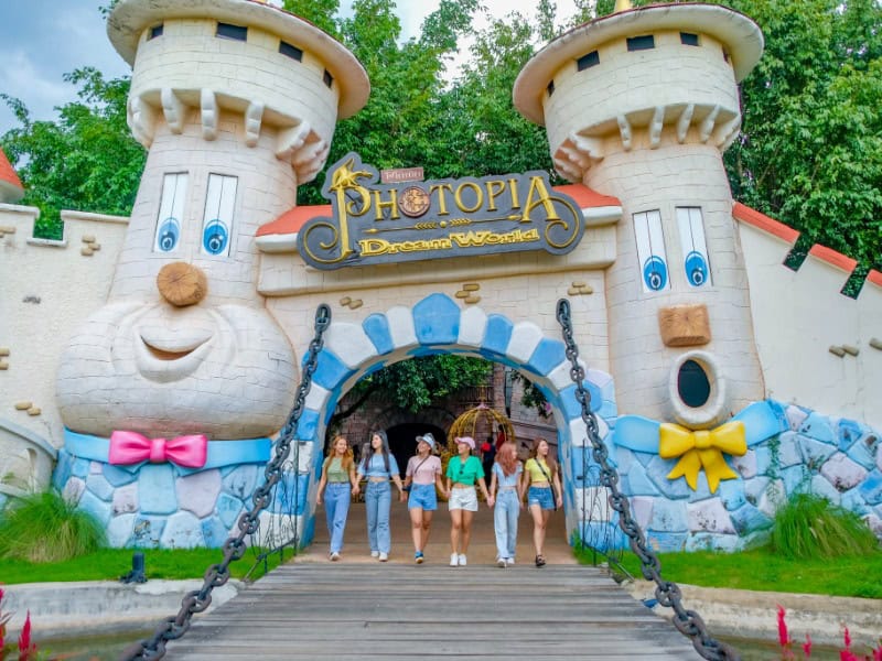 Dream World Bangkok 4