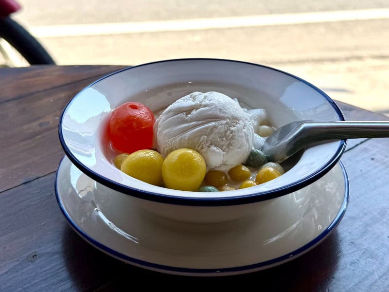 Luck Bualoy Dessert 2