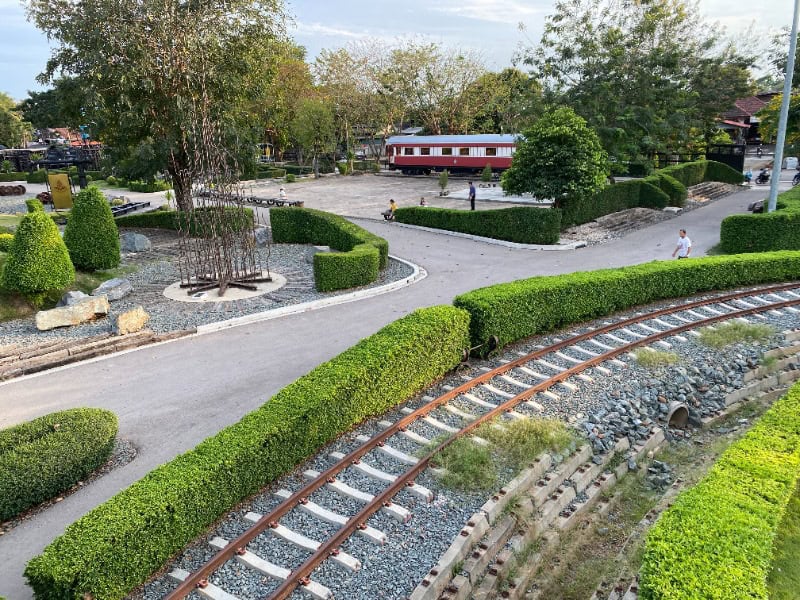The Black Bridge Railway Park 3