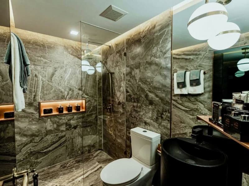Hotel 433 Asoke 3